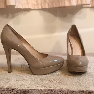 Nine West 5.5 size heel